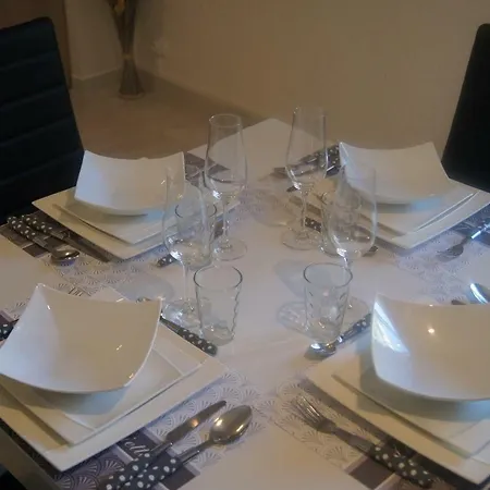 Les Mimosas Apartamento *